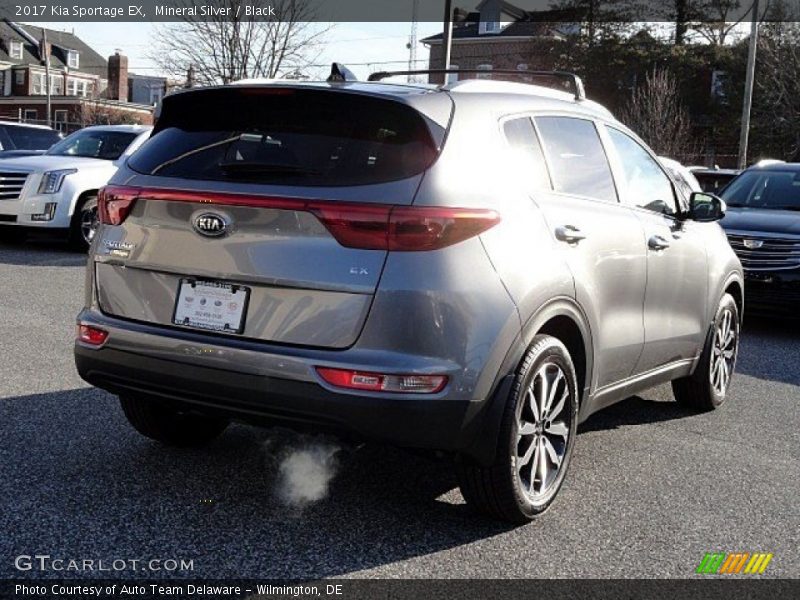 Mineral Silver / Black 2017 Kia Sportage EX