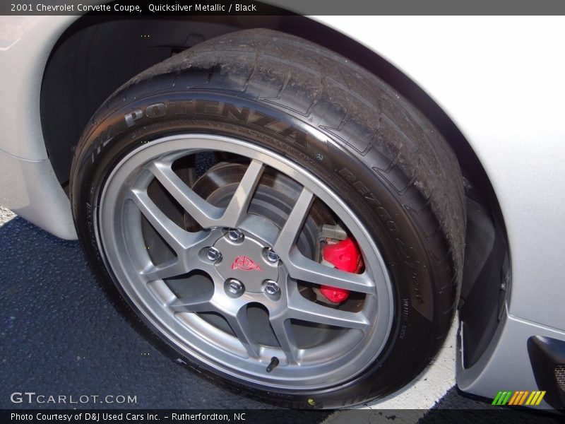 Quicksilver Metallic / Black 2001 Chevrolet Corvette Coupe