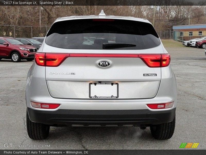 Sparkling Silver / Black 2017 Kia Sportage LX