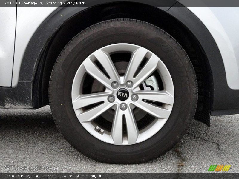 Sparkling Silver / Black 2017 Kia Sportage LX