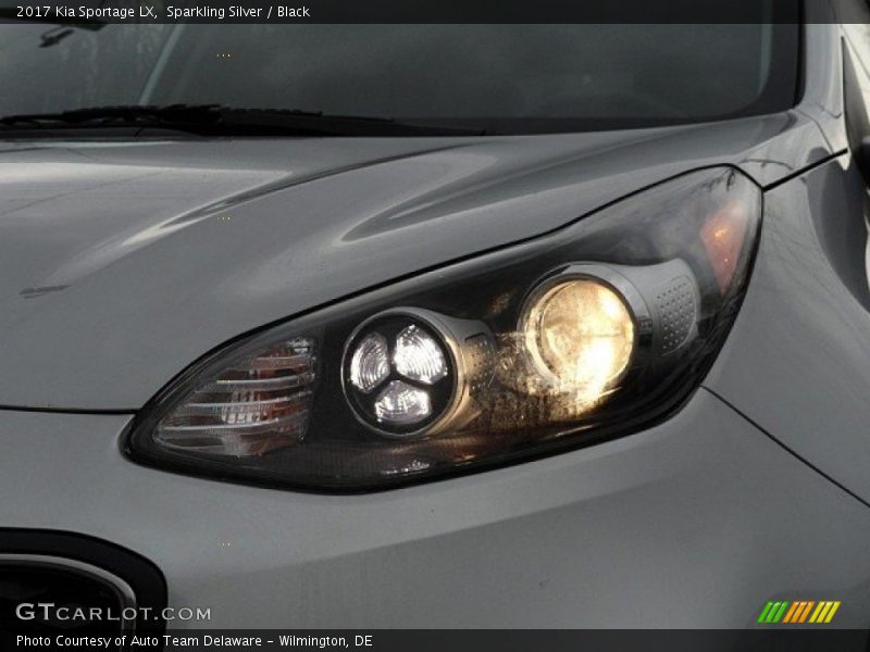 Sparkling Silver / Black 2017 Kia Sportage LX