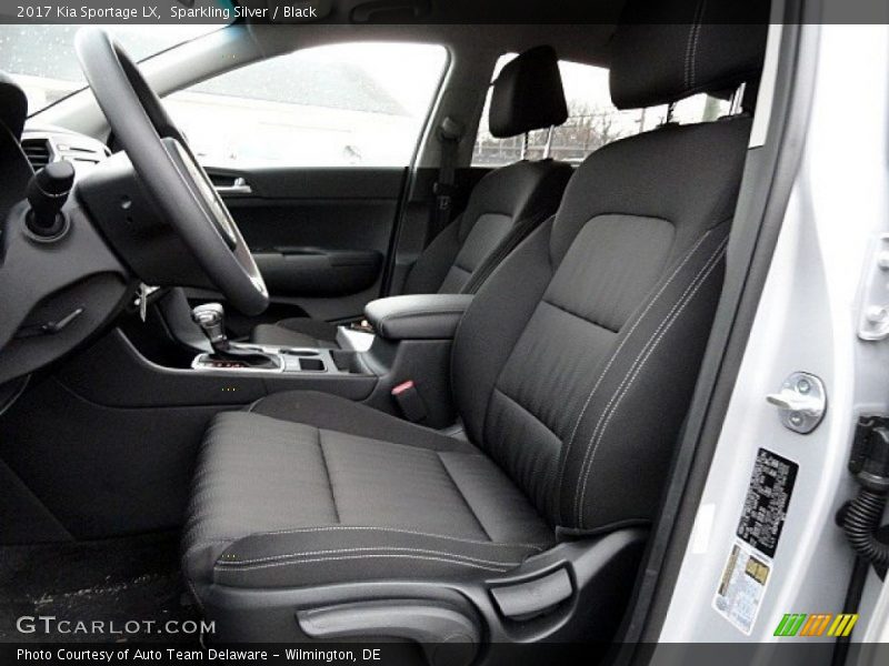 Sparkling Silver / Black 2017 Kia Sportage LX