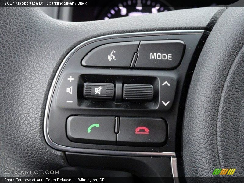 Sparkling Silver / Black 2017 Kia Sportage LX