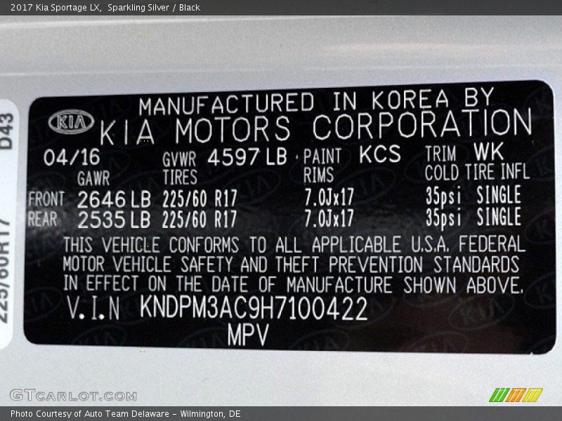 Sparkling Silver / Black 2017 Kia Sportage LX