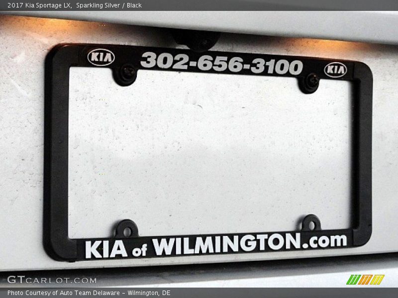 Sparkling Silver / Black 2017 Kia Sportage LX