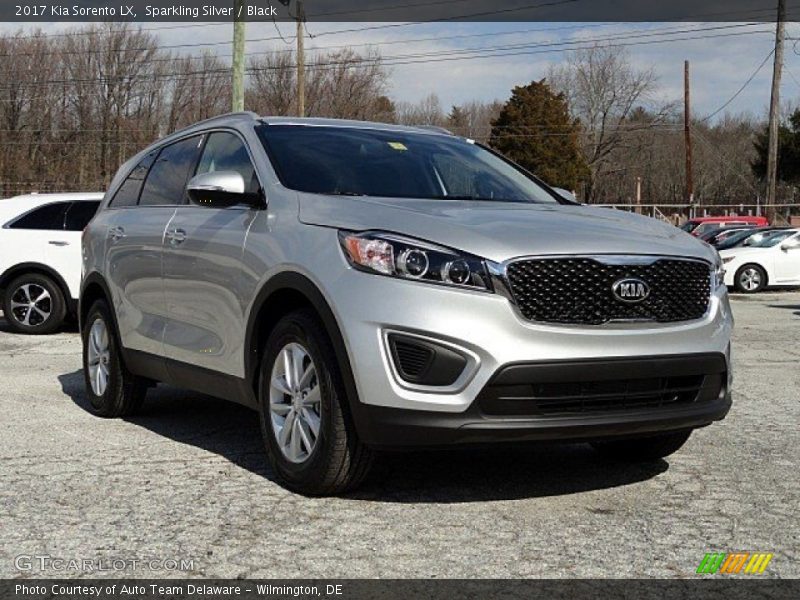 Sparkling Silver / Black 2017 Kia Sorento LX