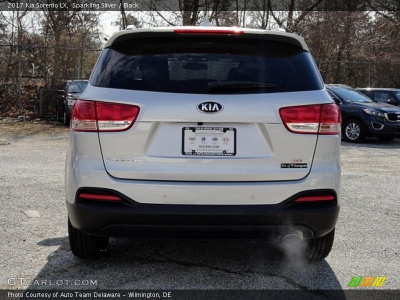 Sparkling Silver / Black 2017 Kia Sorento LX