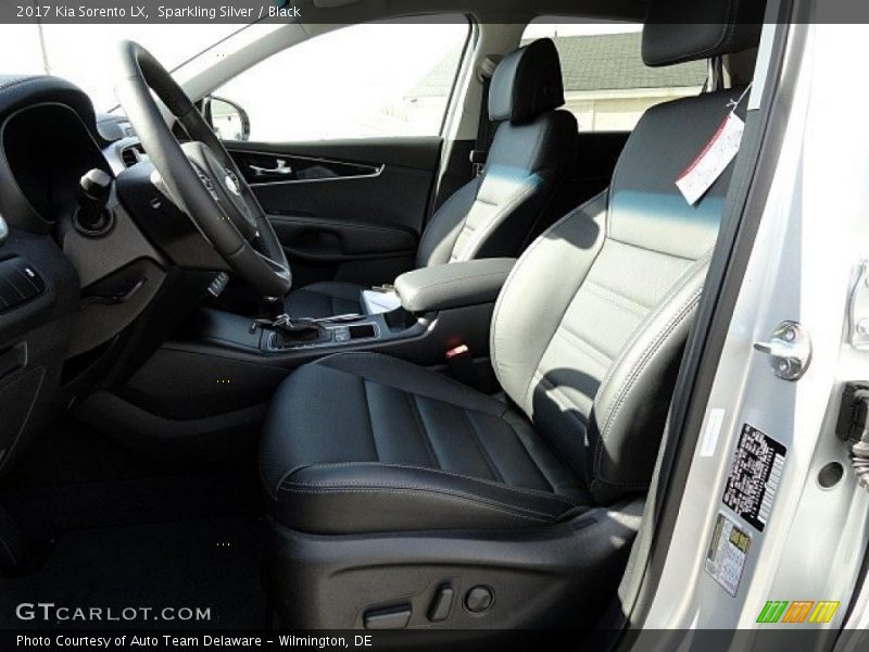 Sparkling Silver / Black 2017 Kia Sorento LX