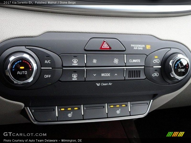 Controls of 2017 Sorento EX