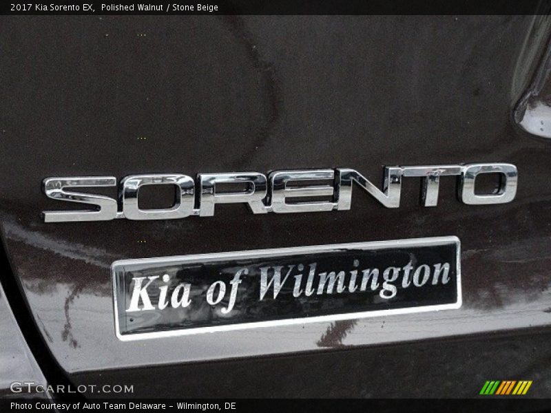 Polished Walnut / Stone Beige 2017 Kia Sorento EX