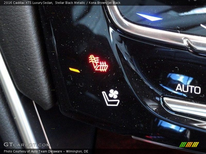 Stellar Black Metallic / Kona Brown/Jet Black 2016 Cadillac XTS Luxury Sedan