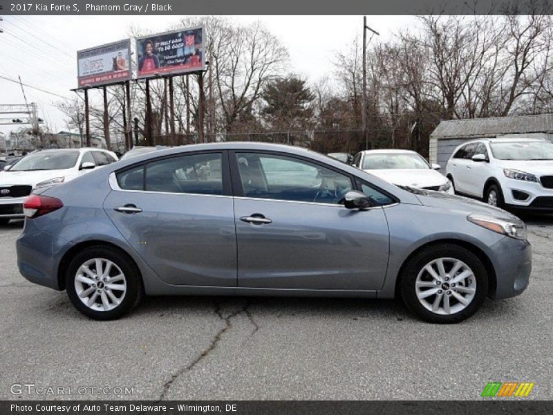 Phantom Gray / Black 2017 Kia Forte S