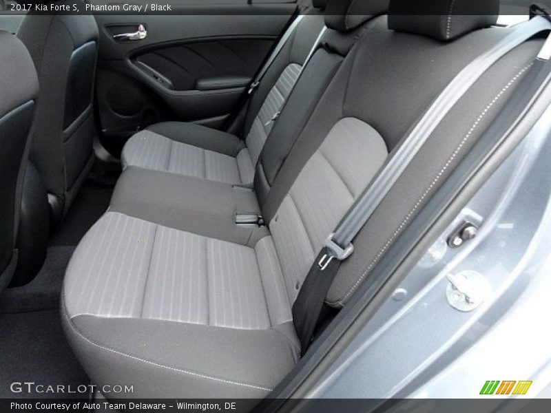 Phantom Gray / Black 2017 Kia Forte S