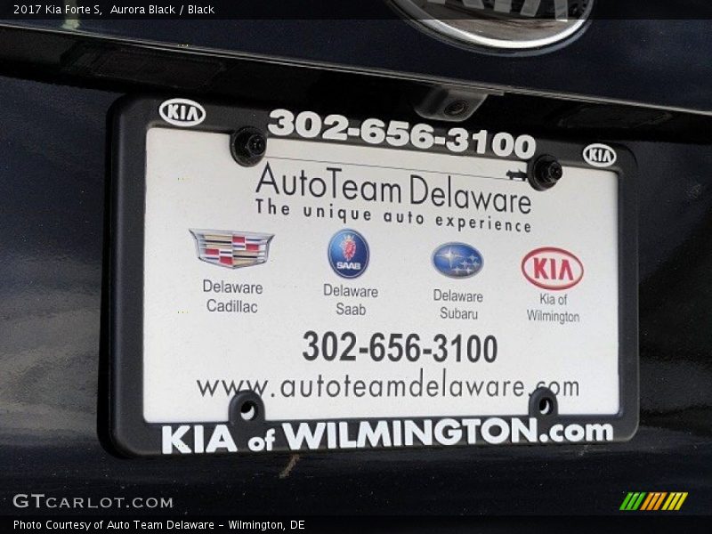Aurora Black / Black 2017 Kia Forte S