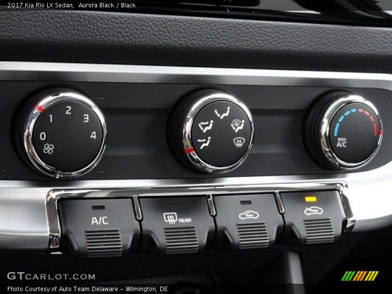 Controls of 2017 Rio LX Sedan