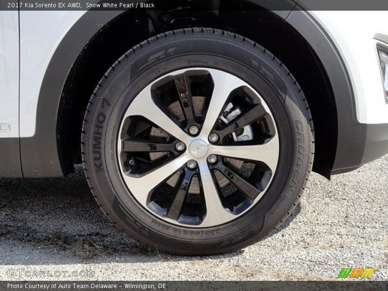 Snow White Pearl / Black 2017 Kia Sorento EX AWD
