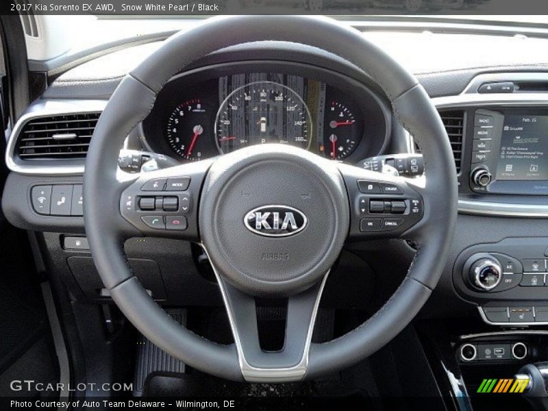 Snow White Pearl / Black 2017 Kia Sorento EX AWD