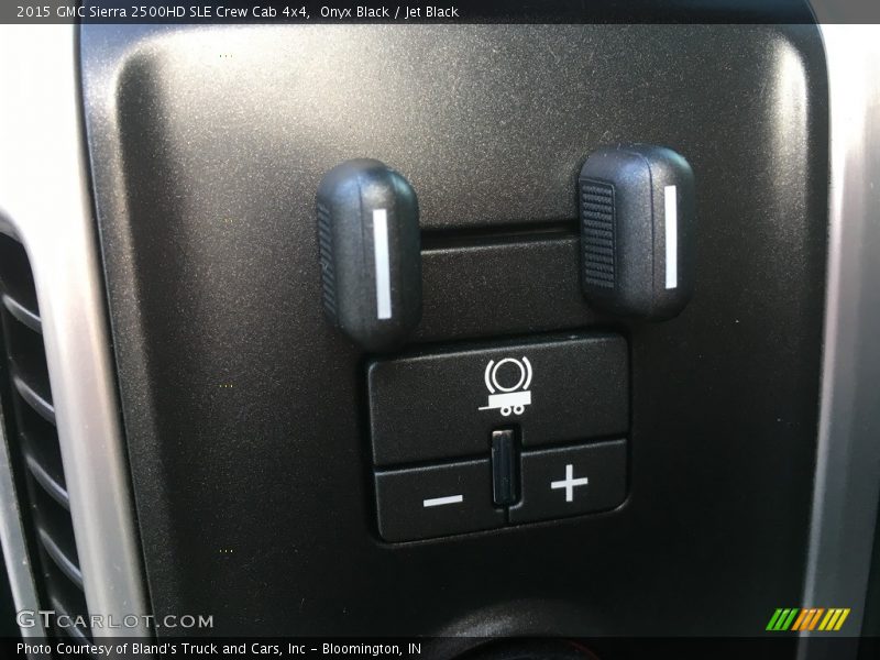 Onyx Black / Jet Black 2015 GMC Sierra 2500HD SLE Crew Cab 4x4