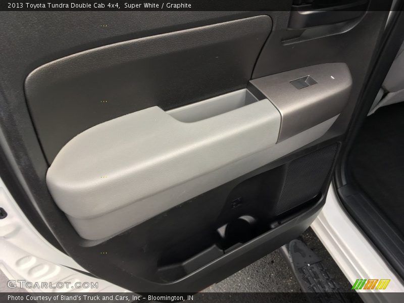 Super White / Graphite 2013 Toyota Tundra Double Cab 4x4