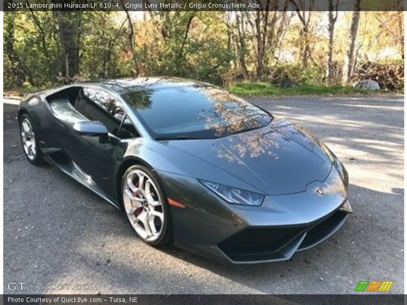 Front 3/4 View of 2015 Huracan LP 610-4