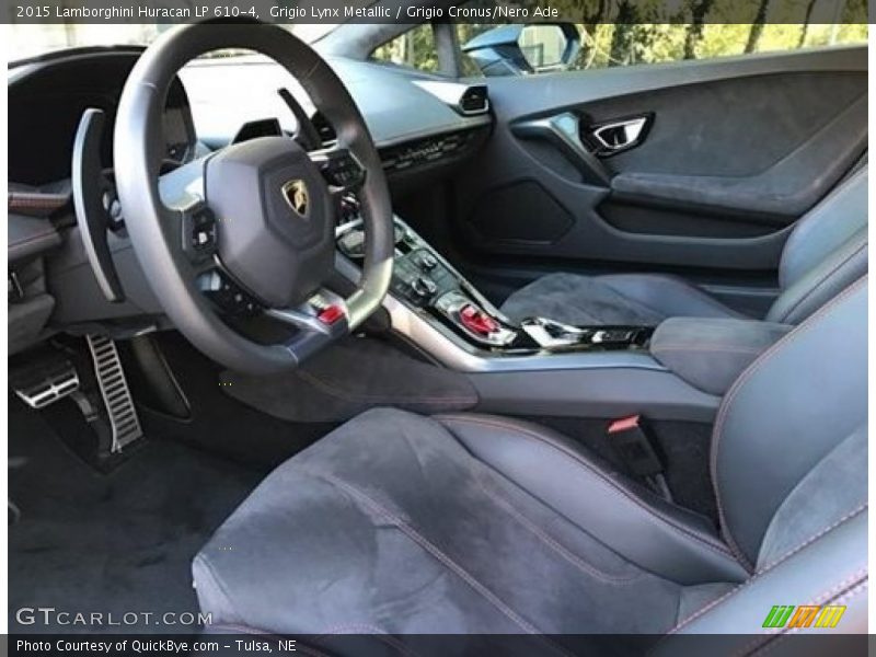 Front Seat of 2015 Huracan LP 610-4