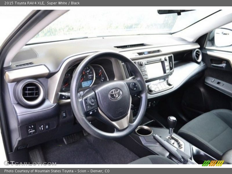 Super White / Black 2015 Toyota RAV4 XLE