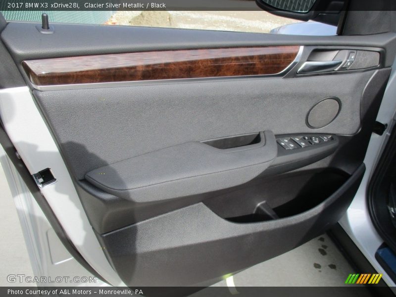 Glacier Silver Metallic / Black 2017 BMW X3 xDrive28i