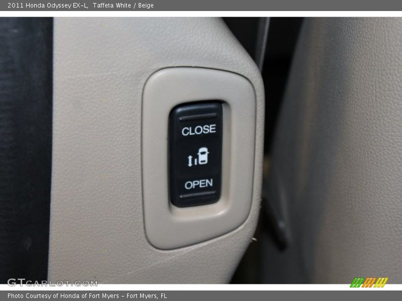 Taffeta White / Beige 2011 Honda Odyssey EX-L