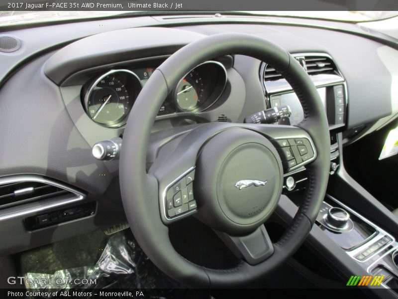 Ultimate Black / Jet 2017 Jaguar F-PACE 35t AWD Premium