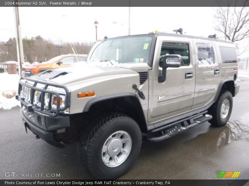 Front 3/4 View of 2004 H2 SUV