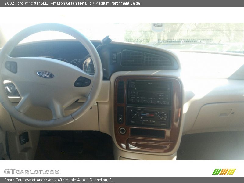 Amazon Green Metallic / Medium Parchment Beige 2002 Ford Windstar SEL