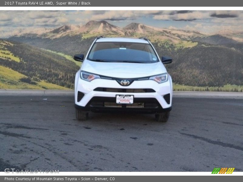 Super White / Black 2017 Toyota RAV4 LE AWD