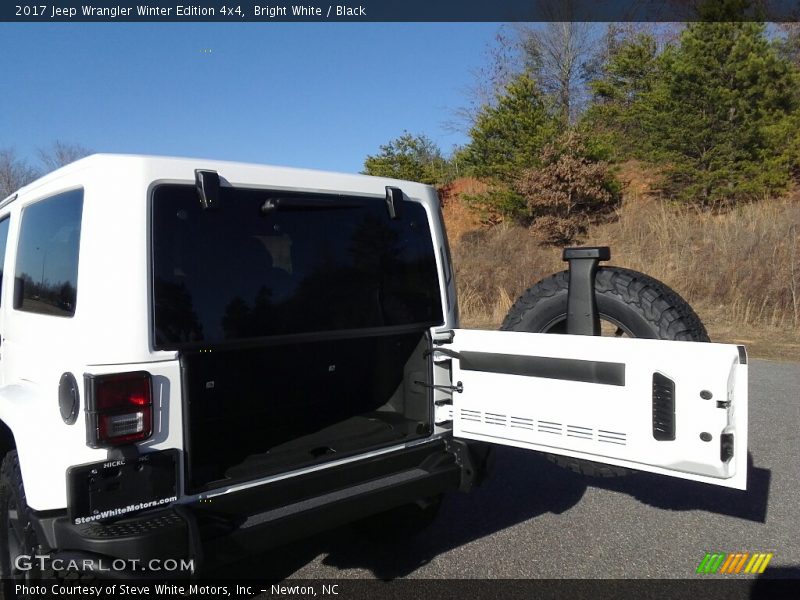 Bright White / Black 2017 Jeep Wrangler Winter Edition 4x4