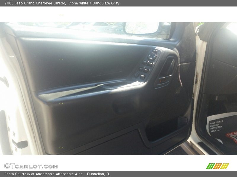 Stone White / Dark Slate Gray 2003 Jeep Grand Cherokee Laredo