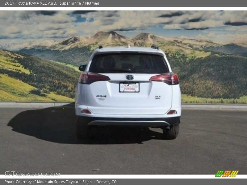 Super White / Nutmeg 2017 Toyota RAV4 XLE AWD