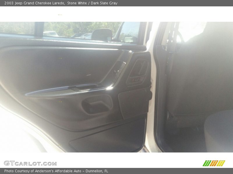 Stone White / Dark Slate Gray 2003 Jeep Grand Cherokee Laredo