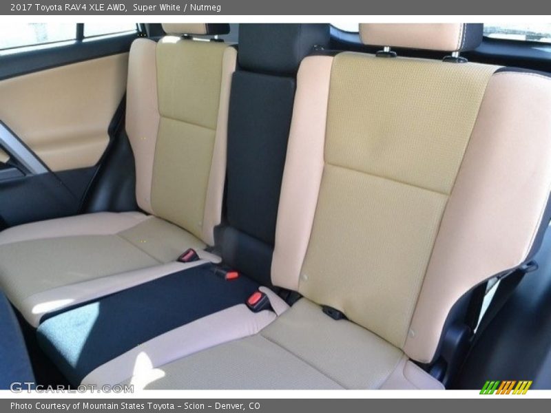 Super White / Nutmeg 2017 Toyota RAV4 XLE AWD