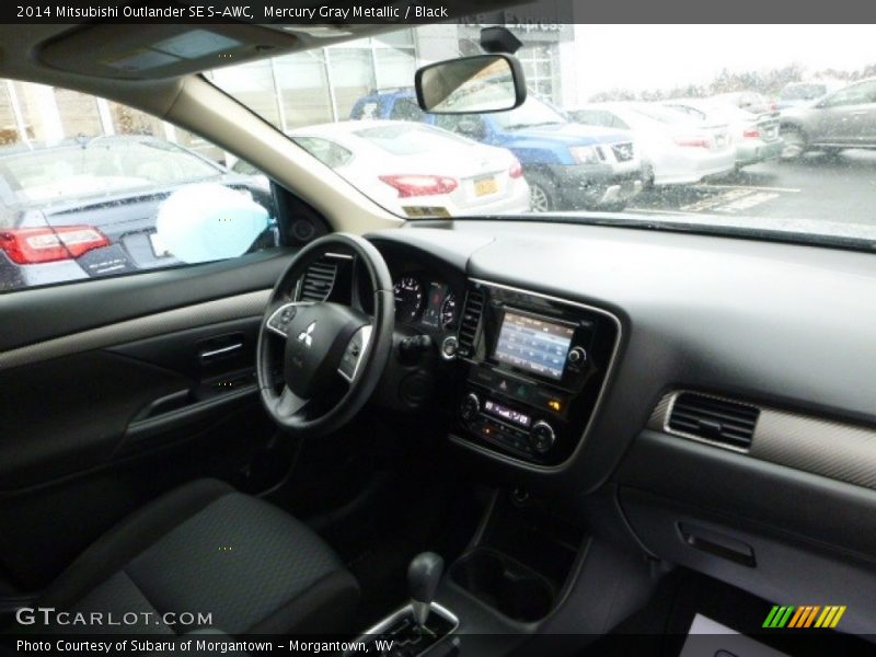 Mercury Gray Metallic / Black 2014 Mitsubishi Outlander SE S-AWC