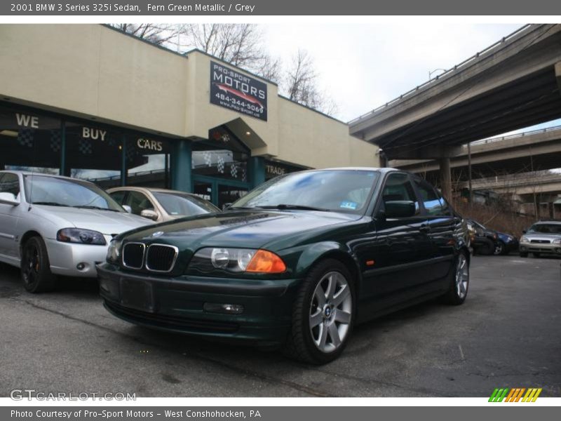 Fern Green Metallic / Grey 2001 BMW 3 Series 325i Sedan