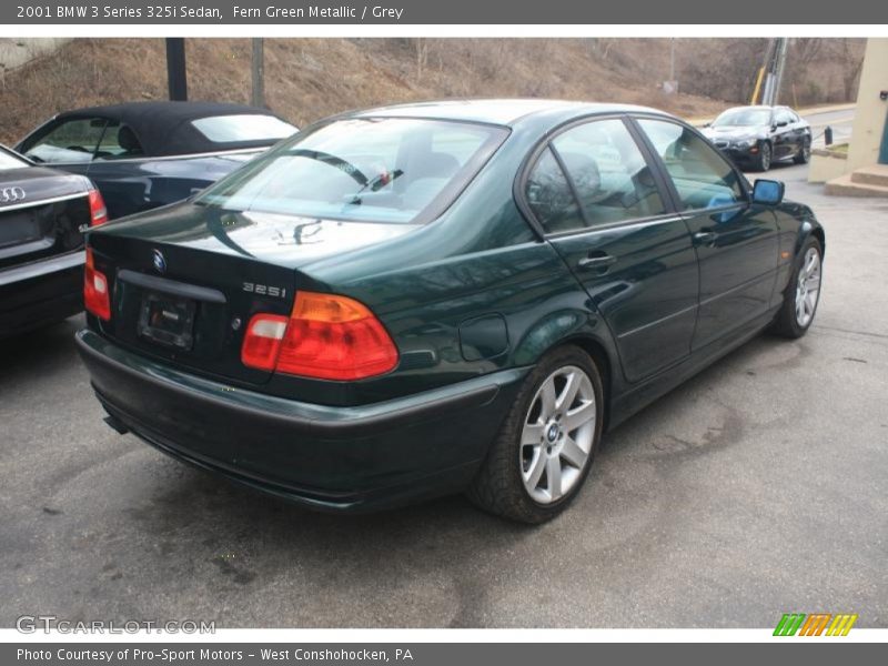 Fern Green Metallic / Grey 2001 BMW 3 Series 325i Sedan