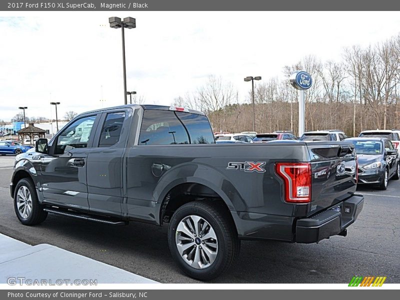 Magnetic / Black 2017 Ford F150 XL SuperCab