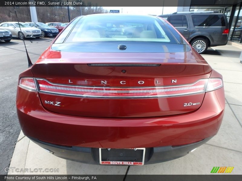 Sunset / Light Dune 2014 Lincoln MKZ FWD