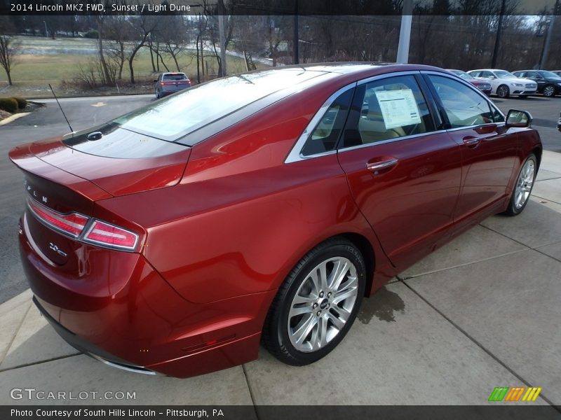 Sunset / Light Dune 2014 Lincoln MKZ FWD