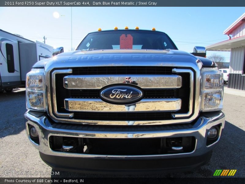Dark Blue Pearl Metallic / Steel Gray 2011 Ford F250 Super Duty XLT SuperCab 4x4