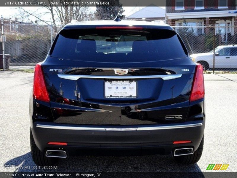 Stellar Black Metallic / Sahara Beige 2017 Cadillac XT5 FWD