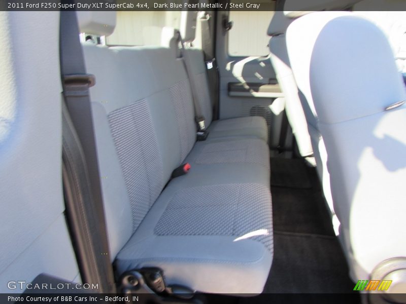 Dark Blue Pearl Metallic / Steel Gray 2011 Ford F250 Super Duty XLT SuperCab 4x4