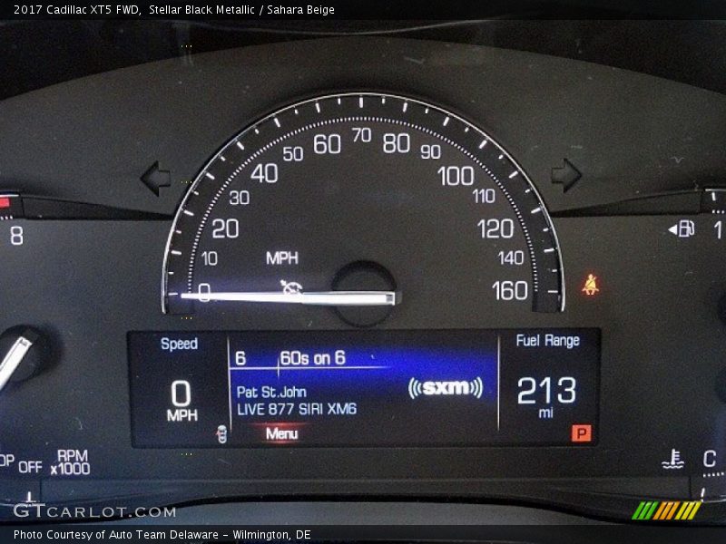 Stellar Black Metallic / Sahara Beige 2017 Cadillac XT5 FWD