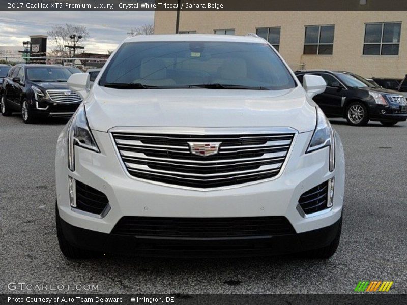 Crystal White Tricoat / Sahara Beige 2017 Cadillac XT5 Premium Luxury