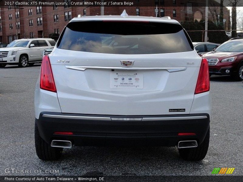 Crystal White Tricoat / Sahara Beige 2017 Cadillac XT5 Premium Luxury