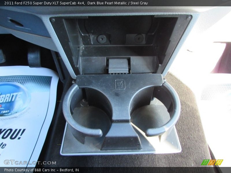 Dark Blue Pearl Metallic / Steel Gray 2011 Ford F250 Super Duty XLT SuperCab 4x4